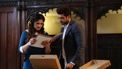 Zareen Khan and Karan Kundrra in 1921 (2018)