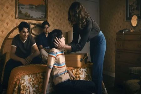 Sofía Vergara, Jose Velazquez, Orlando Pineda, and Martín Fajardo in Griselda (2024)