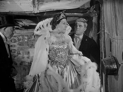 Anna Carena and Francesco Golisano in Miracle in Milan (1951)