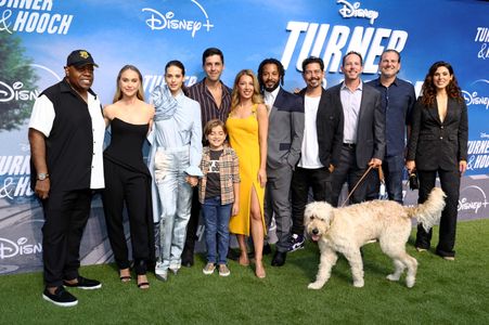 Reginald VelJohnson, Michael Horowitz, Vanessa Lengies, Matt Nix, Josh Peck, Anthony Ruivivar, Lyndsy Fonseca, Brandon J