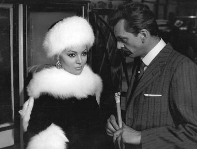 Sara Montiel and Gérard Tichy in La reina del Chantecler (1962)