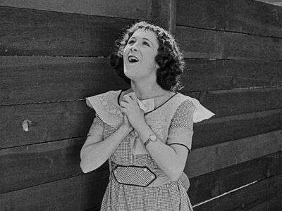 Virginia Fox in Neighbors (1920)