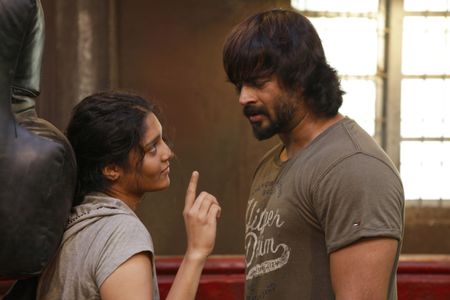 Madhavan and Ritika Singh in Irudhi Suttru (2016)