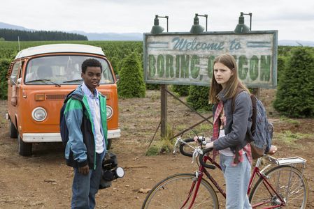 Peyton Kennedy and Jahi Di'Allo Winston in Everything Sucks! (2018)