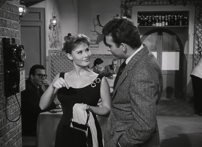 Marisa Allasio and Maurizio Arena in Belle ma povere (1957)