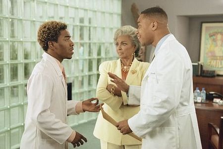 Cuba Gooding Jr., Sisqó, and Nichelle Nichols in Snow Dogs (2002)