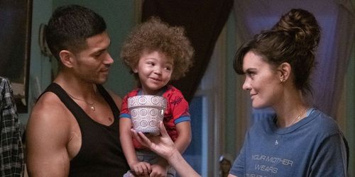 Frankie Shaw, Miguel Gomez, Anna Chanel Reimer, and Alexandra Mary Reimer in SMILF (2017)