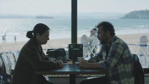 Mariana Cordero and José Luis García-Pérez in La verdad (2018)