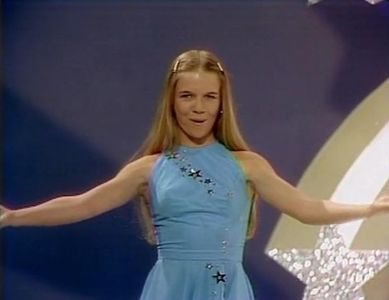 Geri Reischl in The Brady Bunch Variety Hour (1976)