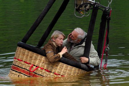 Zdenek Sverák and Daniela Kolárová in Empties (2007)