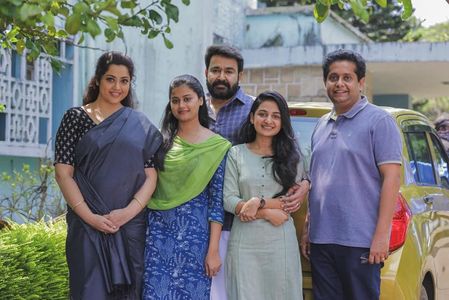 Mohanlal, Meena, Jeethu Joseph, Ansiba, and Esther Anil in Drishyam 2 (2021)