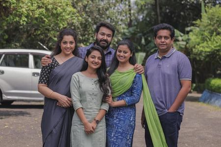 Mohanlal, Meena, Jeethu Joseph, Ansiba, and Esther Anil in Drishyam 2 (2021)