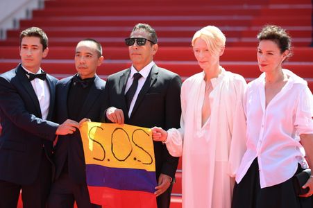 Jeanne Balibar, Elkin Díaz, Tilda Swinton, Apichatpong Weerasethakul, and Juan Pablo Urrego at an event for Memoria (202