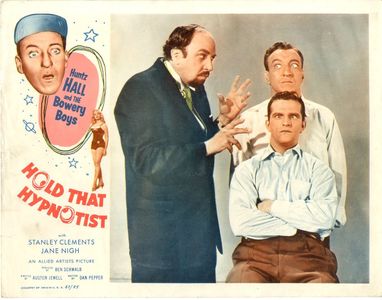 Stanley Clements, Robert Foulk, Huntz Hall, and Jane Nigh in Hold That Hypnotist (1957)