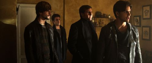 Still of Luis Fernández, Javier Hernández, Alvar Gordejuela and Maxi Iglesias in Asesinos inocentes (2015)