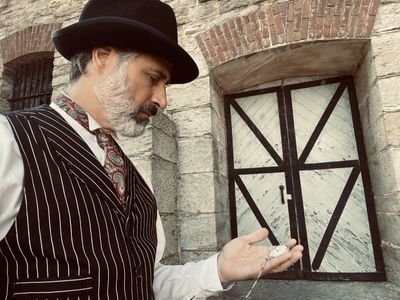 Paul Sinacore as Jim Wallis on the set of The Legend of Belle Starr