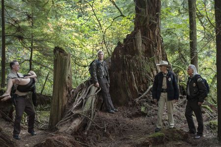 Dana Ashbrook, Robert Forster, Harry Goaz, Michael Horse, and Nae in Twin Peaks (2017)