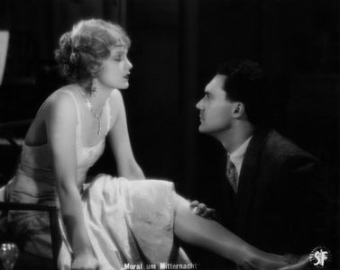 Gustav Diessl and Camilla Horn in Moral um Mitternacht (1930)