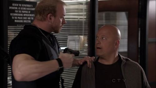 Adam Dunnells and Michael Chiklis in No Ordinary Family, 