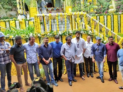 Sukumar, V.V. Vinayak, Dil Raju, Harish Shankar, Gopichand Achanta, Ram Achanta, and Varun Tej in Gaddalakonda Ganesh (2