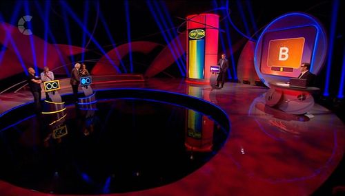 Alexander Armstrong, Ian Lavender, Bob Mortimer, Richard Osman, Steve Pemberton, and Emily Atack in Pointless Celebritie