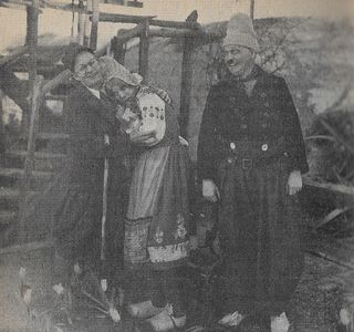 Marjorie Beebe, Bobby Clark, and Paul McCullough in In Holland (1929)