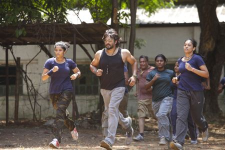 Madhavan, Nassar, Ritika Singh, and Mumtaz Sorcar in Irudhi Suttru (2016)