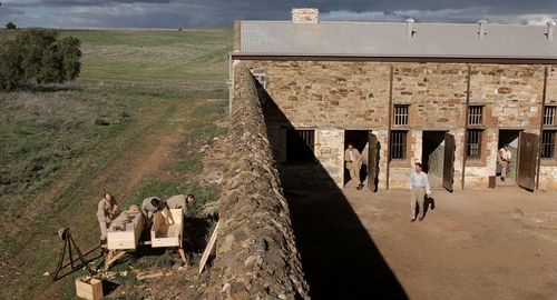 Bryan Brown, Lewis Fitz-Gerald, and Edward Woodward in Breaker Morant (1980)