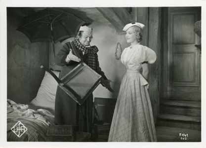 Auguste Bovério and Mártha Eggerth in La chanson du souvenir (1937)