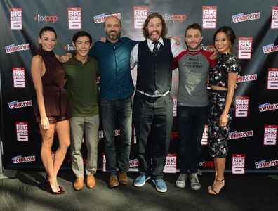 Scott Adsit, Chris Hardwick, Genesis Rodriguez, Jamie Chung, T.J. Miller, and Ryan Potter at an event for Big Hero 6 (20