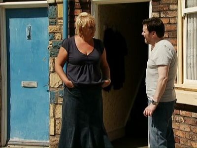 Sue Cleaver and Ian Puleston-Davies in Coronation Street (1960)