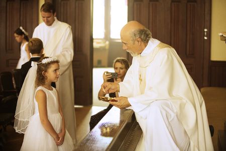 Tony Amendola, Shantel VanSanten, and Lexy Kolker in Shooter (2016)