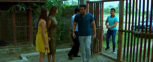 Emilio Garcia, Patricia Javier, Rocco Nacino, and Sanya Lopez in Haplos (2017)