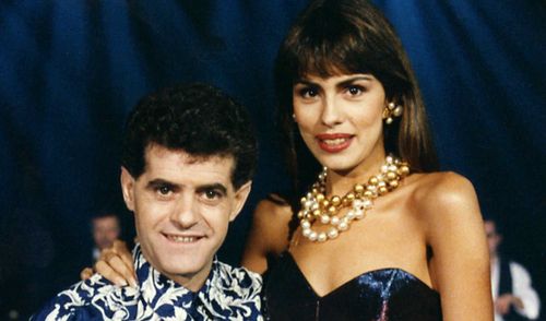 Guillermo Montesinos and Jacqueline de la Vega in Pero ¿esto qué es? (1989)