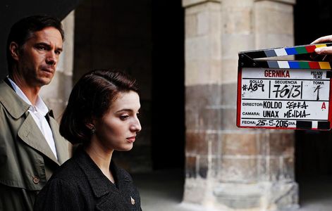 James D'Arcy and María Valverde in Guernica (2016)