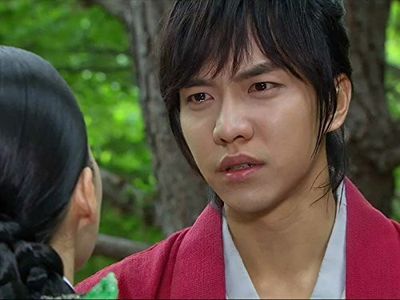 Lee Seung-gi in Guga-ui Seo (2013)