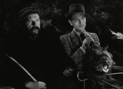 Fernand Ledoux and Georges Rollin in It Happened at the Inn (1943)