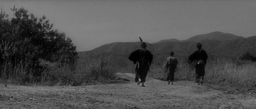 Mikijirô Hira, Isamu Nagato, and Tetsurô Tanba in Three Outlaw Samurai (1964)