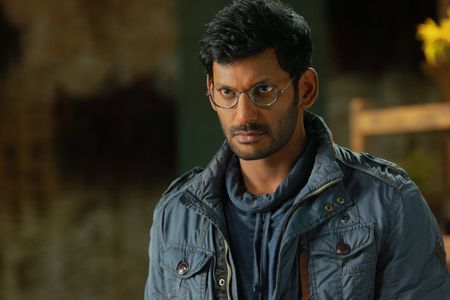 Vishal in Villain (2017)