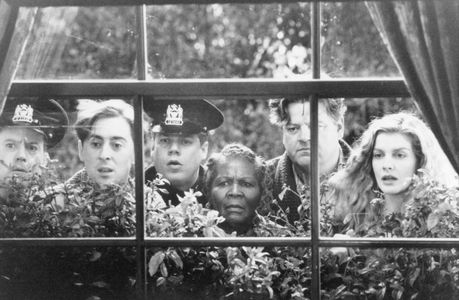 Rene Russo, Robbie Coltrane, Alan Cumming, John Ennis, Irma P. Hall, and Jeff Hatz in Buddy (1997)