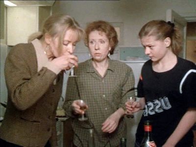 Inna Churikova, Mariya Golubkina, and Svetlana Ryabova in Rebro Adama (1991)