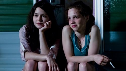 Audrey Bastien and Solène Rigot in Puppylove (2013)