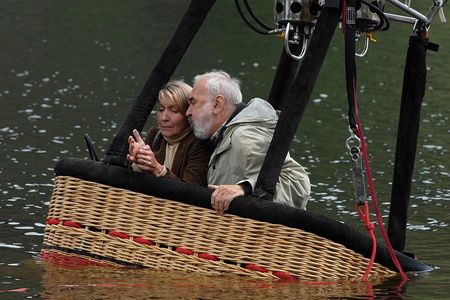 Zdenek Sverák and Daniela Kolárová in Empties (2007)