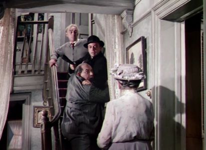 Alec Guinness, Herbert Lom, Danny Green, and Katie Johnson in The Ladykillers (1955)