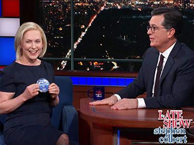 Stephen Colbert and Kirsten Gillibrand in The Late Show with Stephen Colbert (2015)