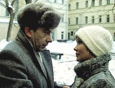 Aleksey Batalov and Nijole Ozelyte in Zontik dlya novobrachnykh (1986)