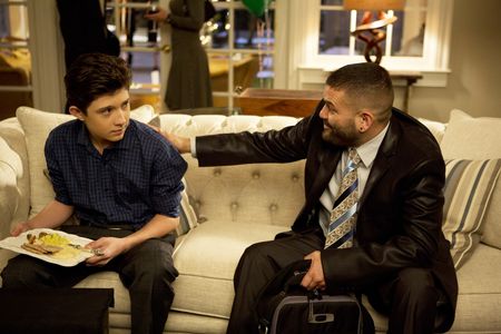 Guillermo Diaz and Mateus Ward in Weeds (2005)