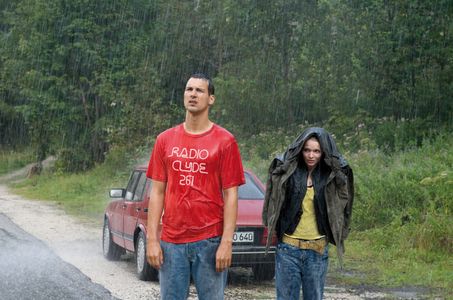 Karoline Herfurth and Florian David Fitz in Vincent Wants to Sea (2010)