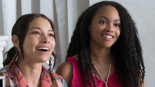 Jessica Parker Kennedy and Tanisha Long in I Love Bekka & Lucy (2017)