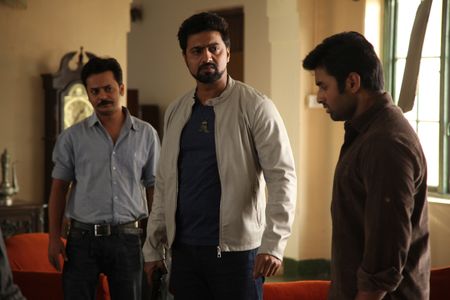 Rahul Banerjee, Dev, and Ankush Hazra in Zulfiqar (2016)